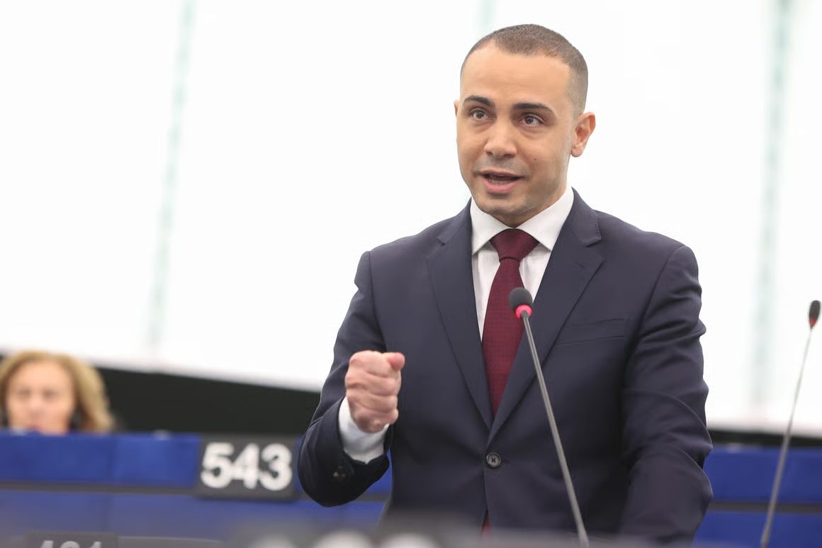 MEPs call for smarter management of tourism as EU strategy takes shape