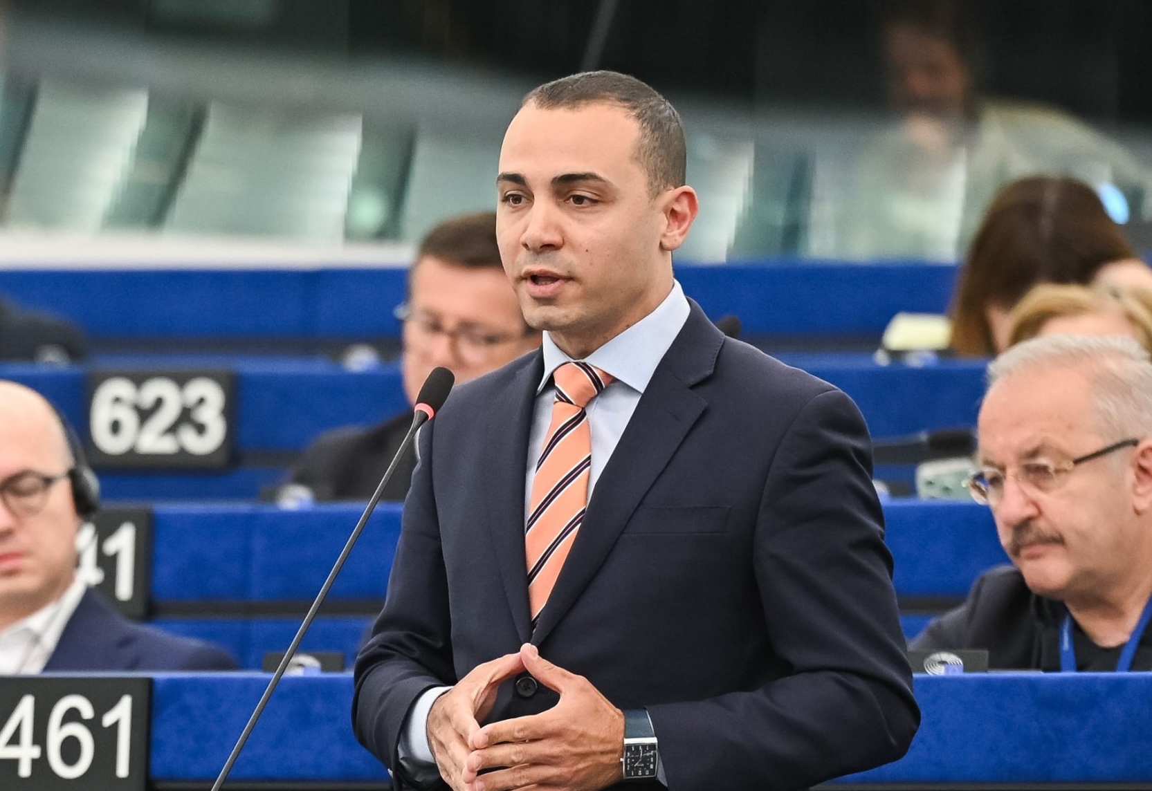 MEPs call for balanced tourism management ahead of EU strategy