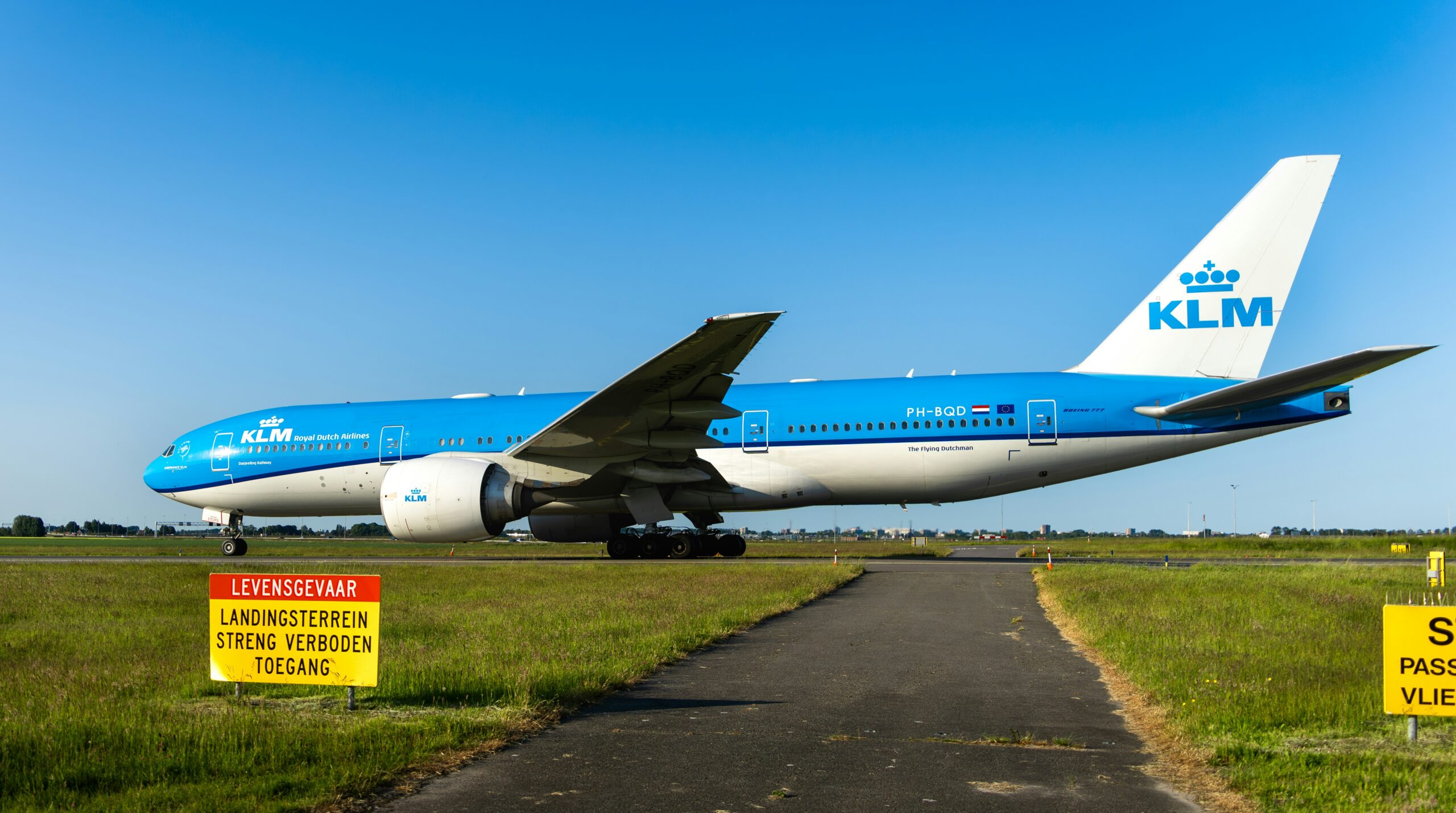 KLM extends Middle East flight cancellations until mid-summer