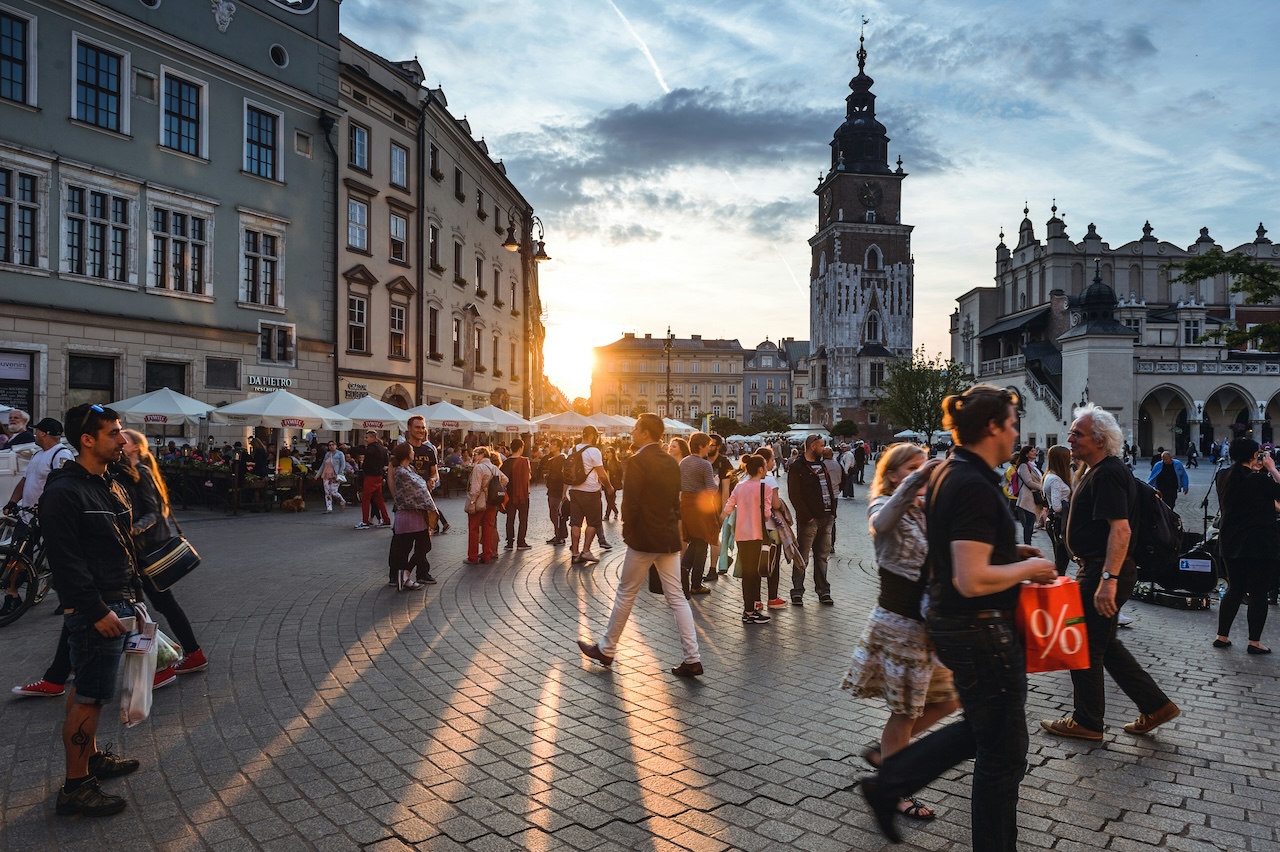 International tourist arrivals increase 2% in first quarter of 2026, UN Tourism reports