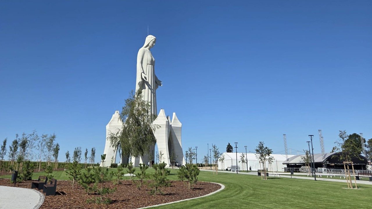 Poland unveils Europe’s tallest Virgin Mary statue