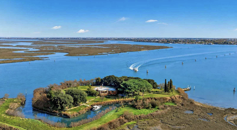 Private Venice Lagoon island with Napoleonic fort hits market for €5.5 million